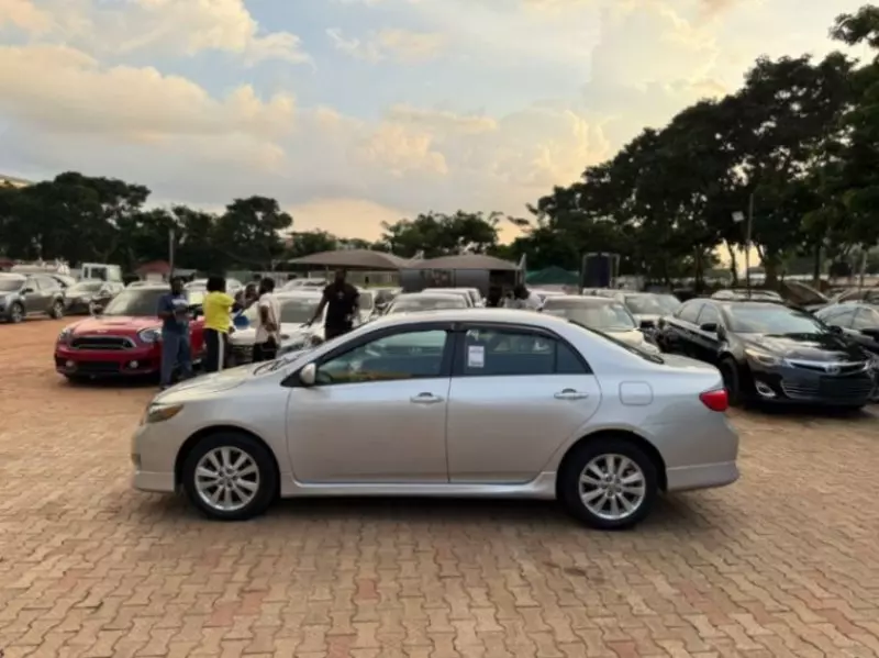 TOYOTA Corolla - 2009