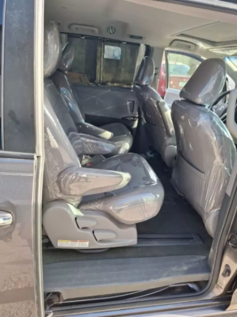 TOYOTA Sienna   - 2017