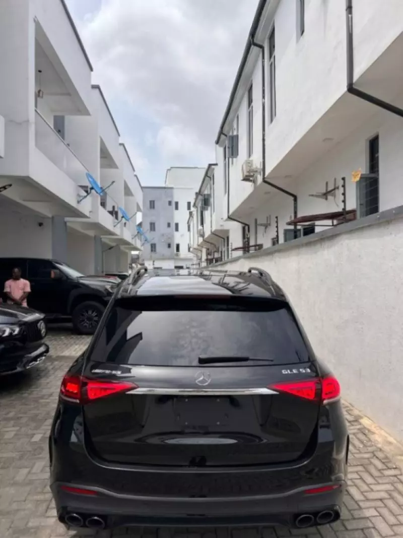 Mercedes-Benz GLE-Class   - 2021