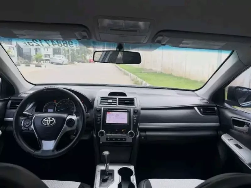 TOYOTA Camry   - 2013
