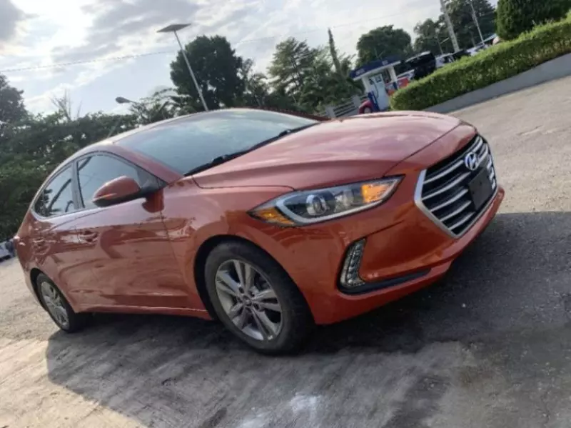 Hyundai Elantra - 2017
