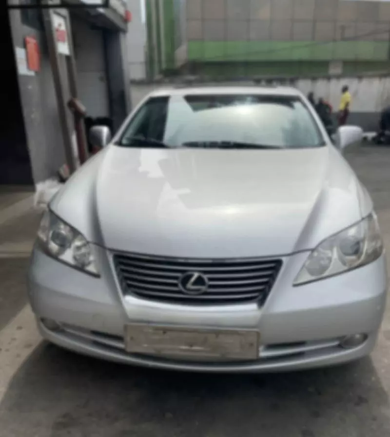 Lexus ES   - 2009
