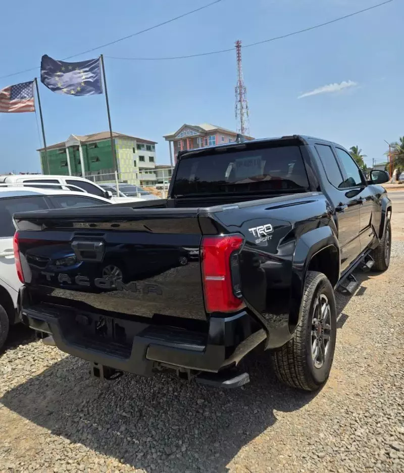 Toyota Tacoma - 2025