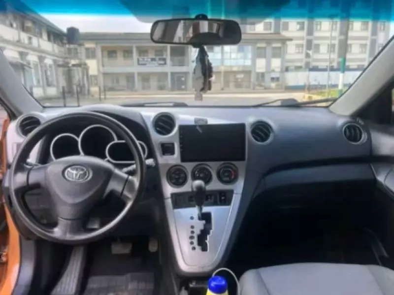 Toyota Matrix   - 2010