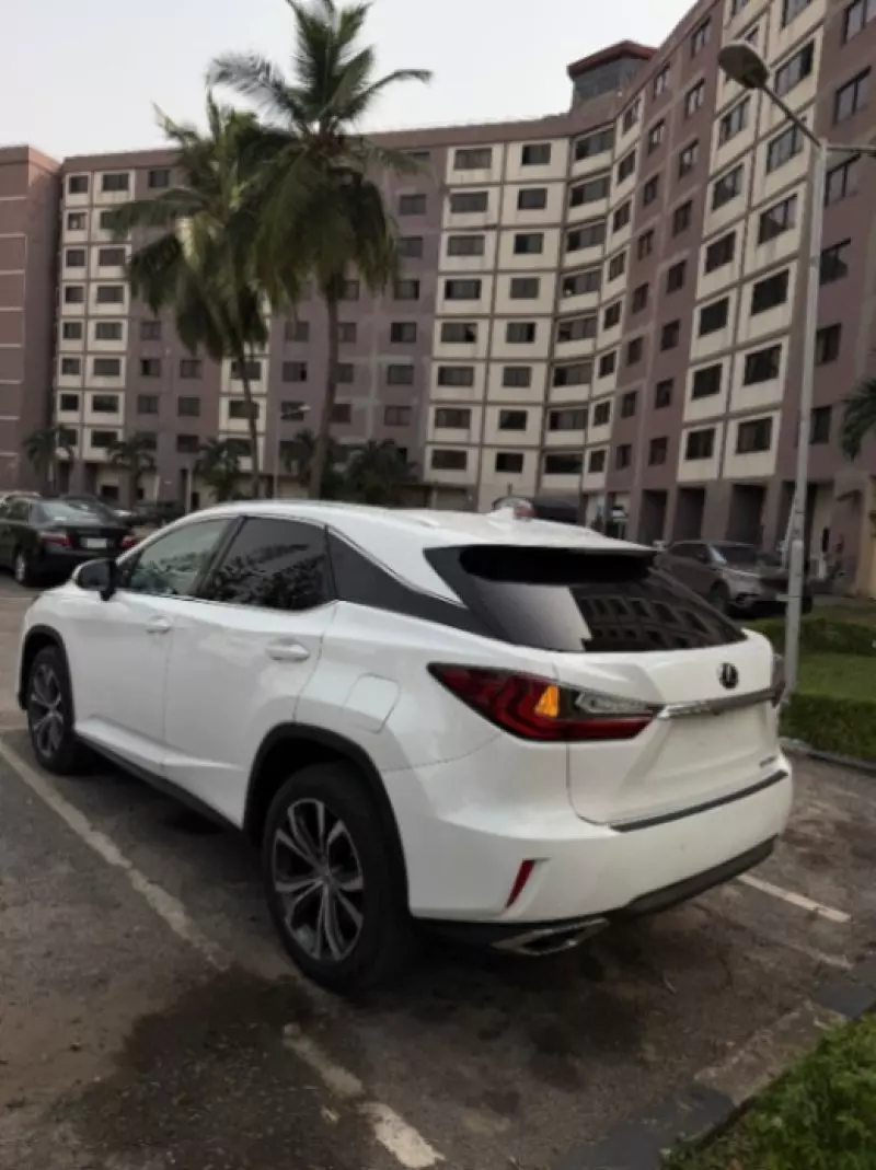 Lexus RX   - 2016