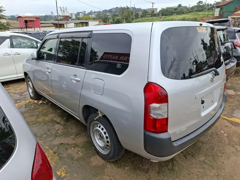 Toyota Probox    - 2015