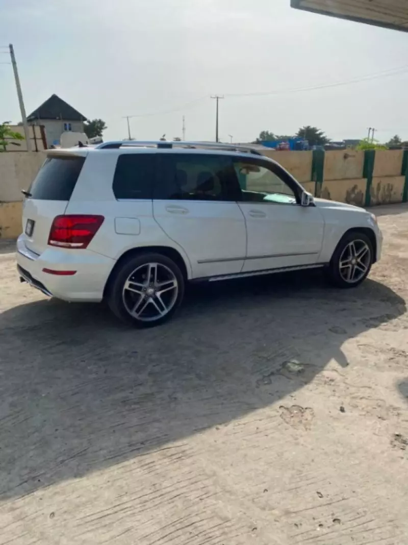 Mercedes-Benz GLK 350   - 2013