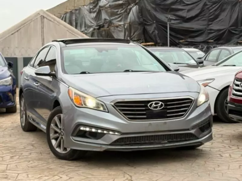 Hyundai Sonata   - 2016