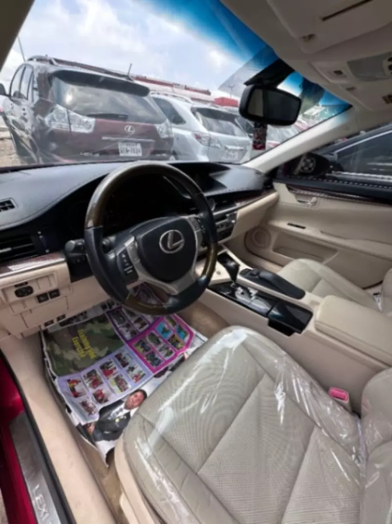 Lexus ES 350   - 2015