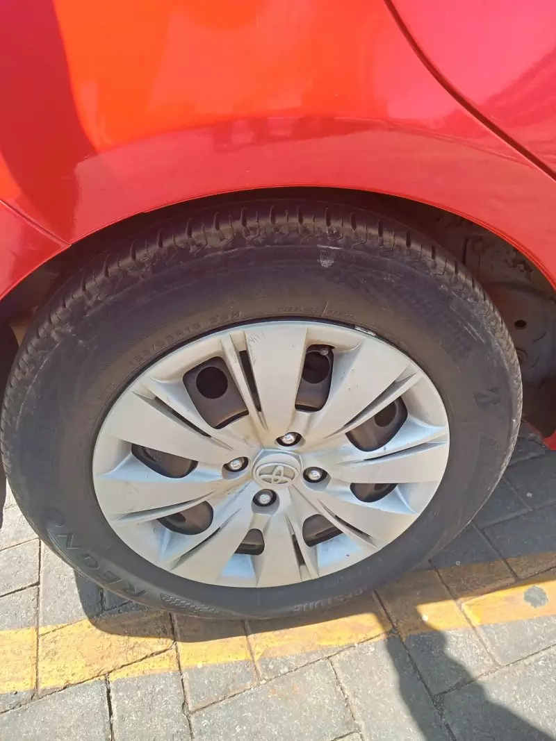 Toyota Vitz   - 2014