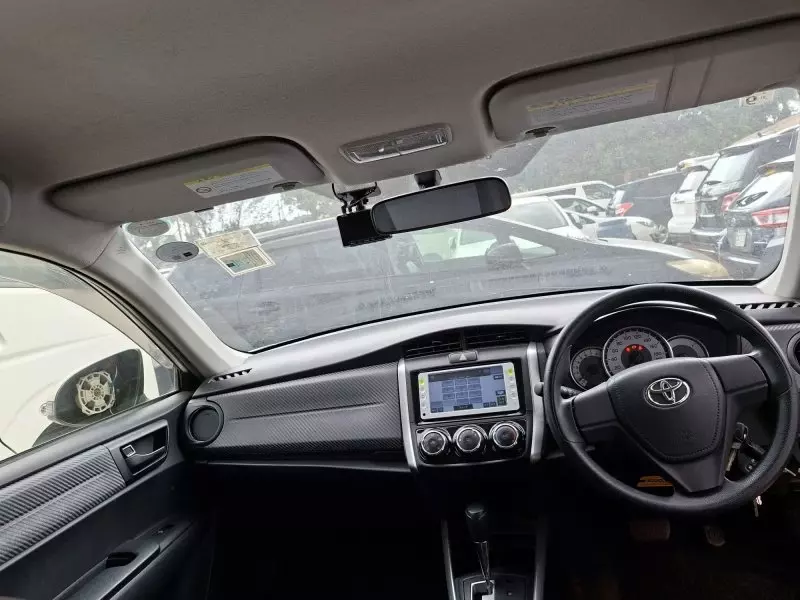 Toyota Fielder    - 2012