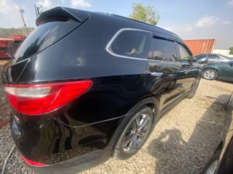 Hyundai Santa Fe - 2014