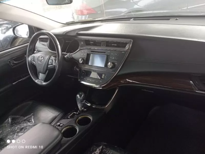 Toyota Avalon - 2013