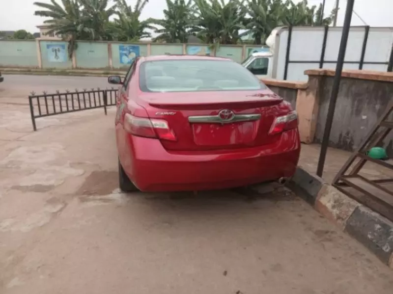 Toyota Camry   - 2008