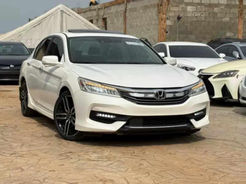 Honda Accord   - 2016