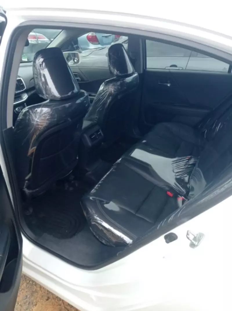 Honda Accord   - 2013
