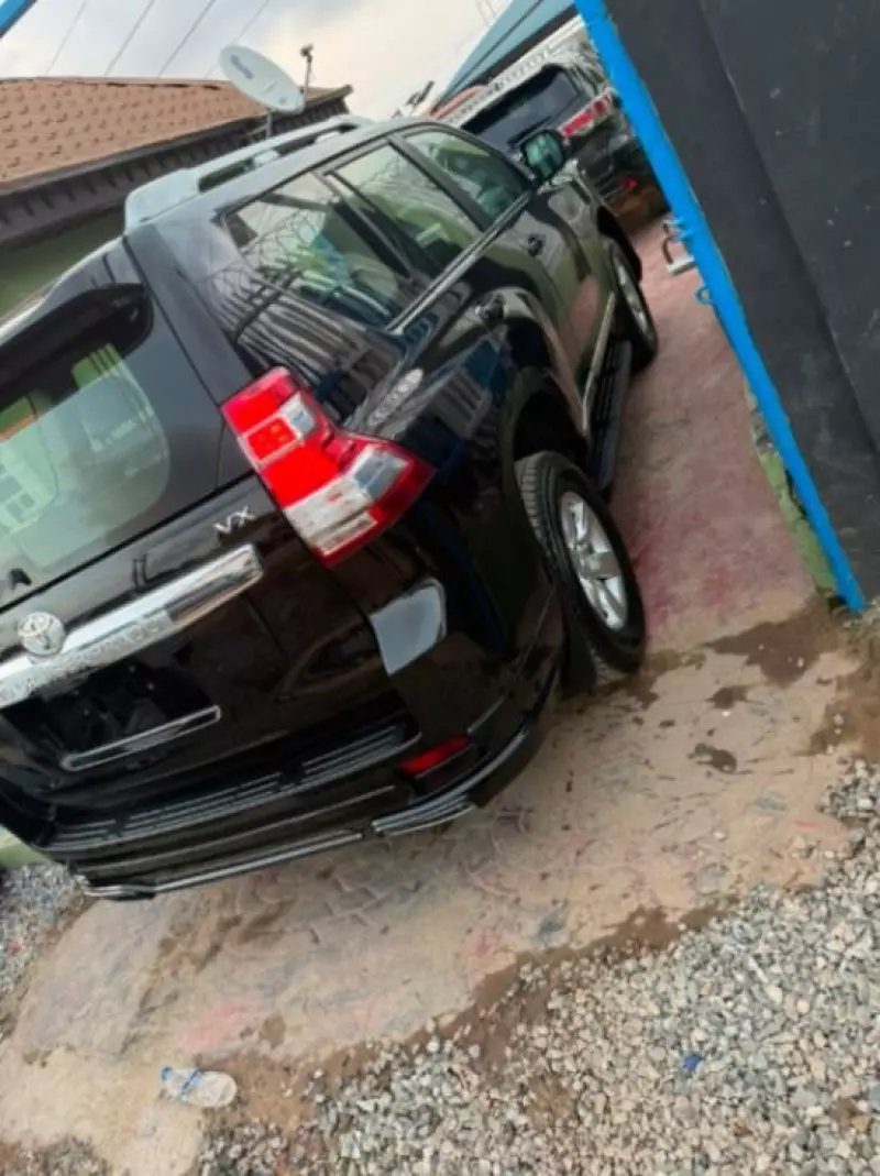 TOYOTA Prado VX - 2018