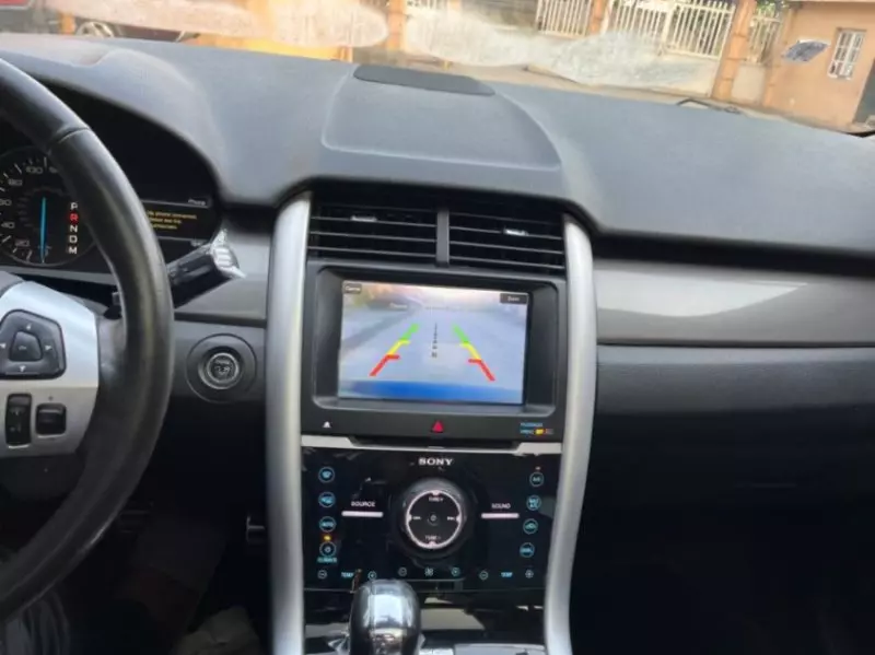 Ford Edge   - 2012