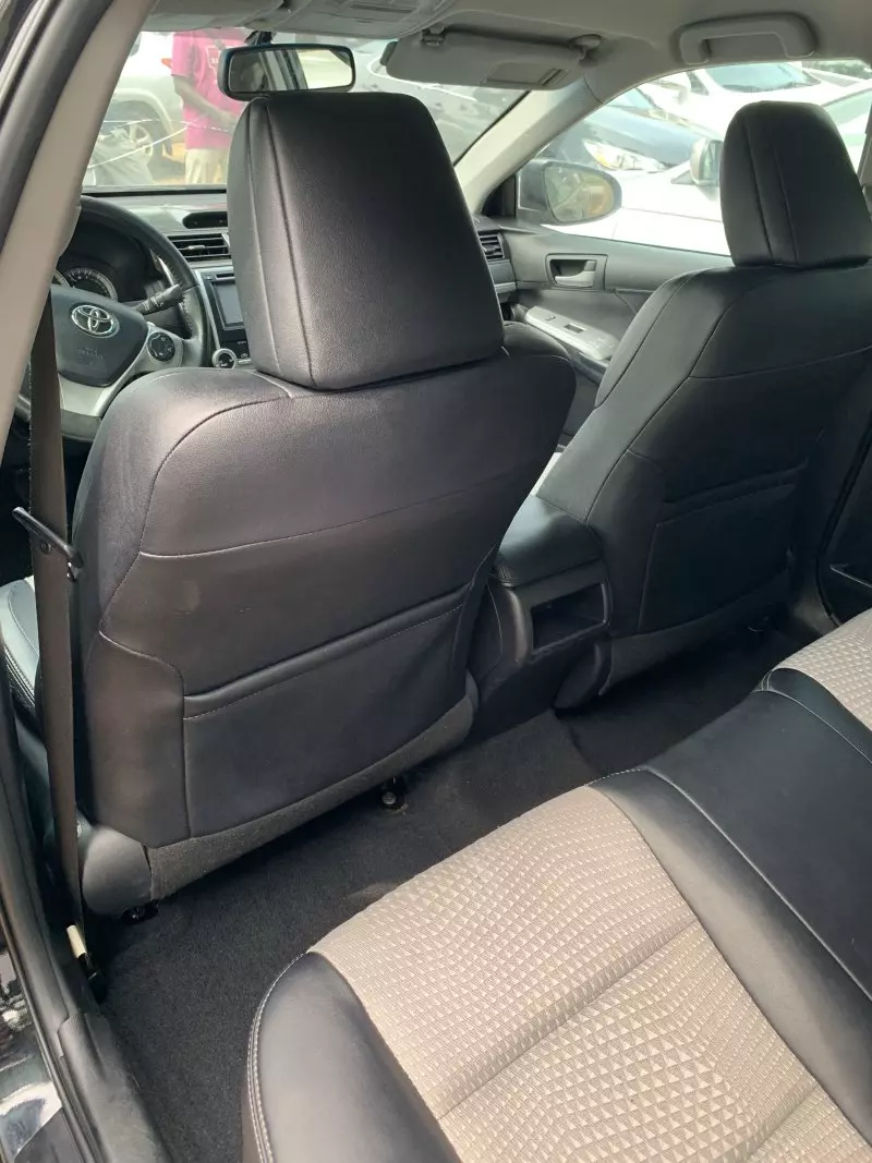 Toyota Camry   - 2012