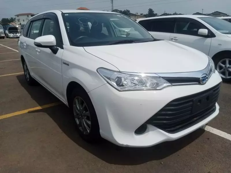 Toyota Fielder hybrid    - 2016