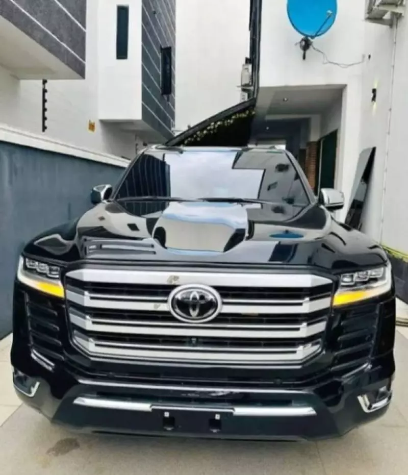 Toyota Land Cruiser   - 2022