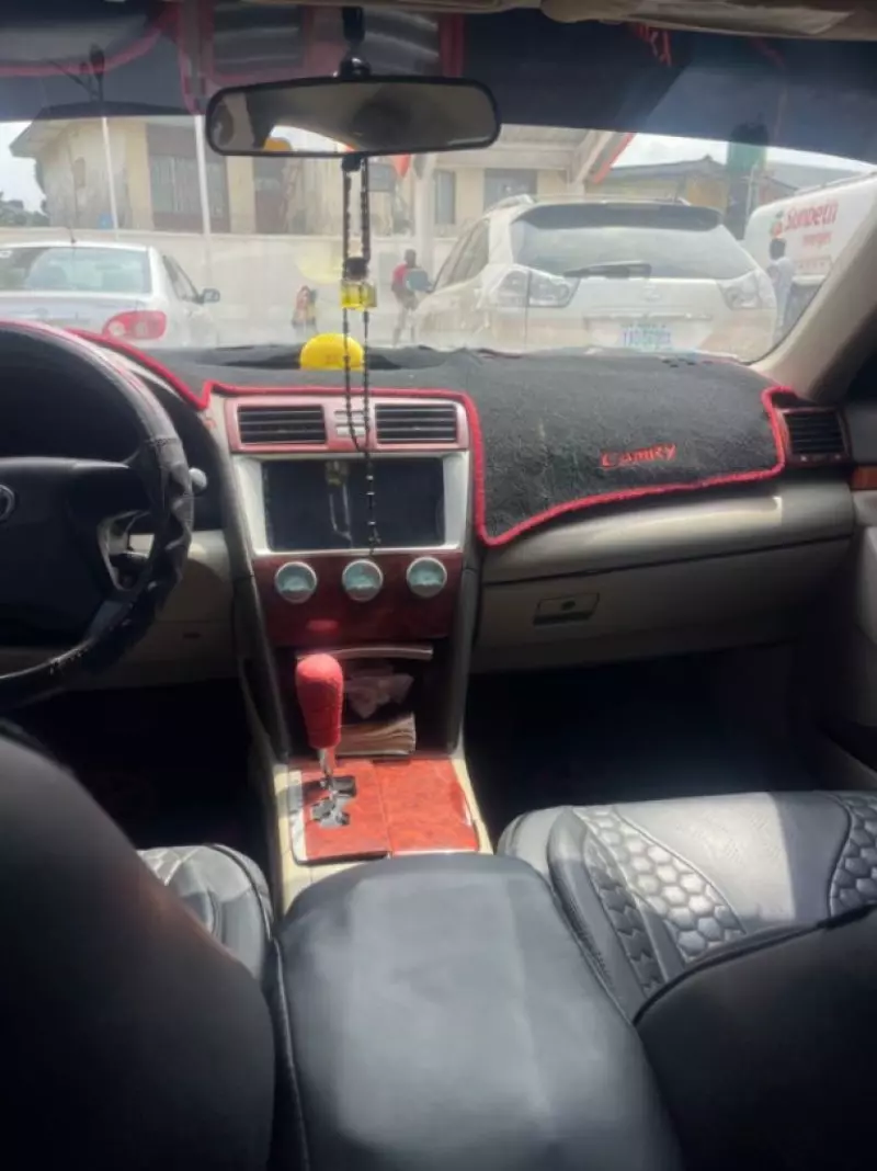 Toyota Camry   - 2007