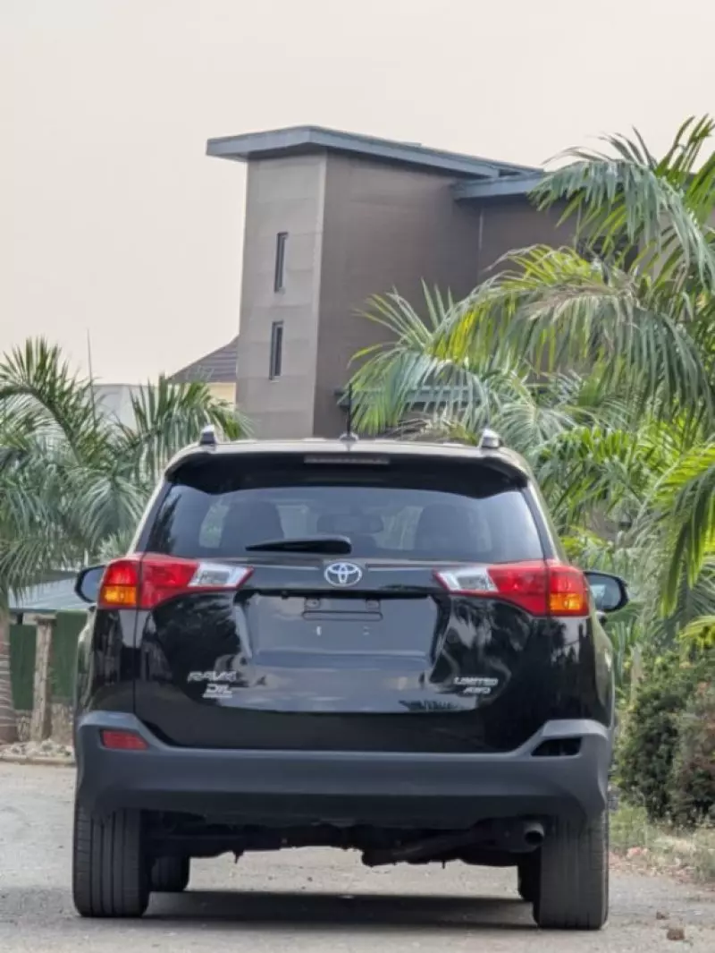 Toyota RAV4   - 2013