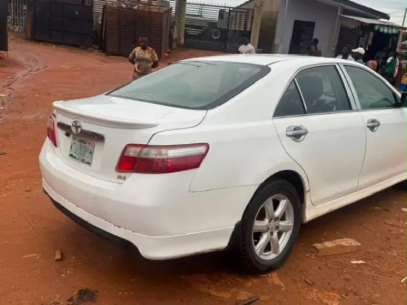 TOYOTA Camry - 2009