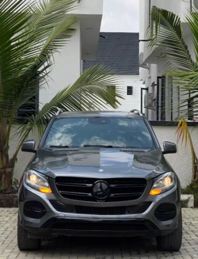 Mercedes-Benz GLE 350   - 2016