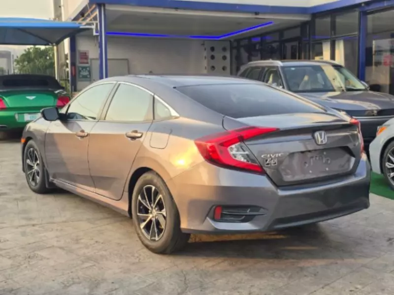 Honda Civic - 2016