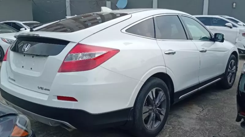 Honda Crosstour   - 2014