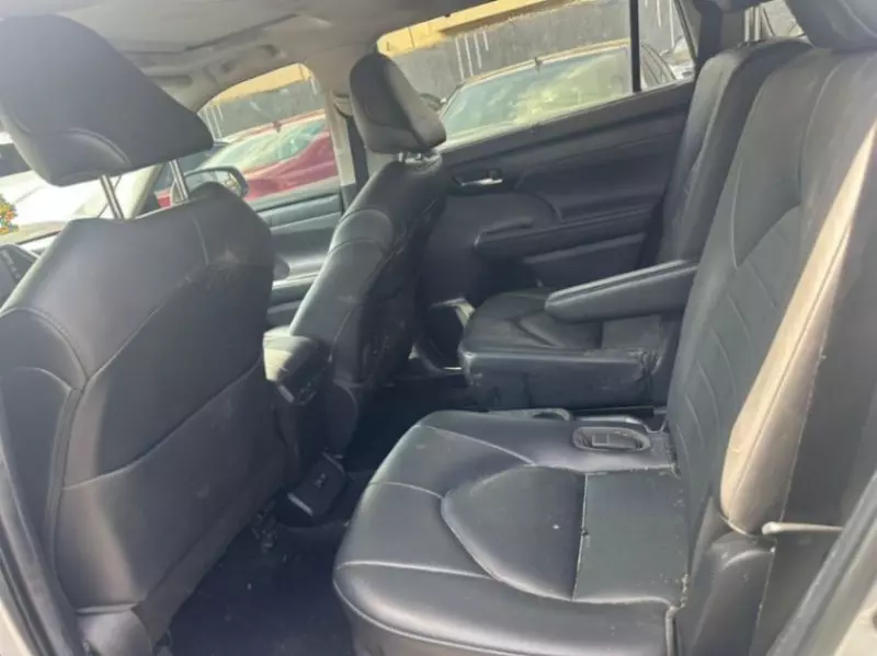 TOYOTA Highlander   - 2021