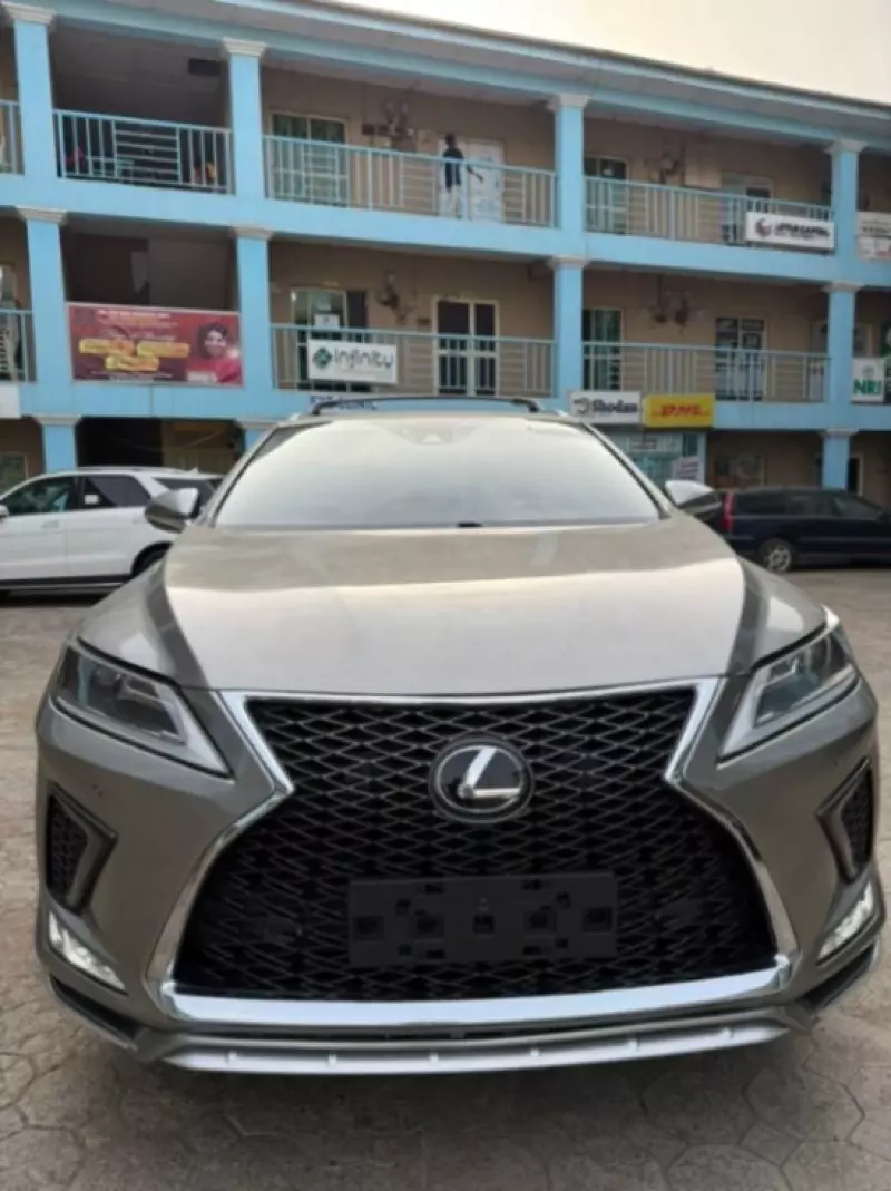 Lexus RX   - 2020