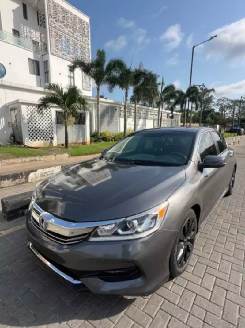 Honda Accord   - 2013
