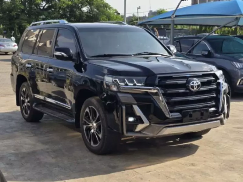 Toyota Land Cruiser   - 2014