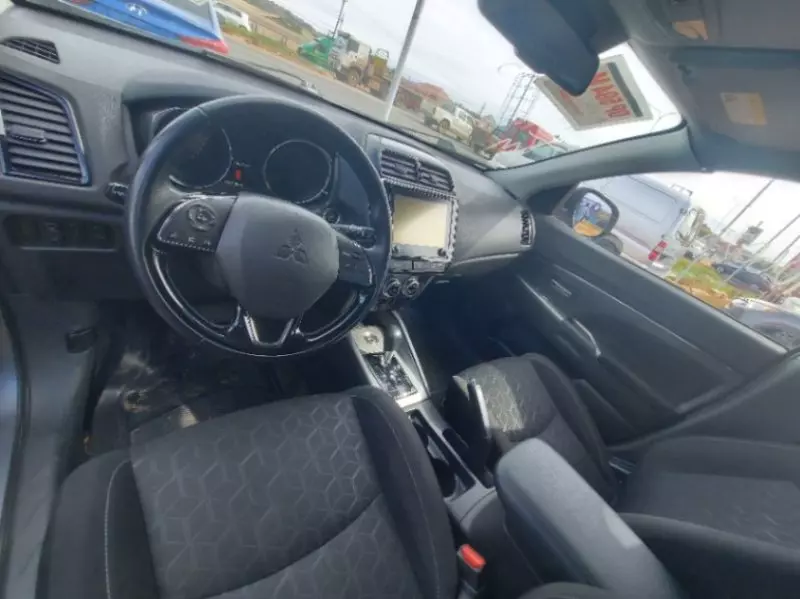 Mitsubishi Outlander Sport   - 2021