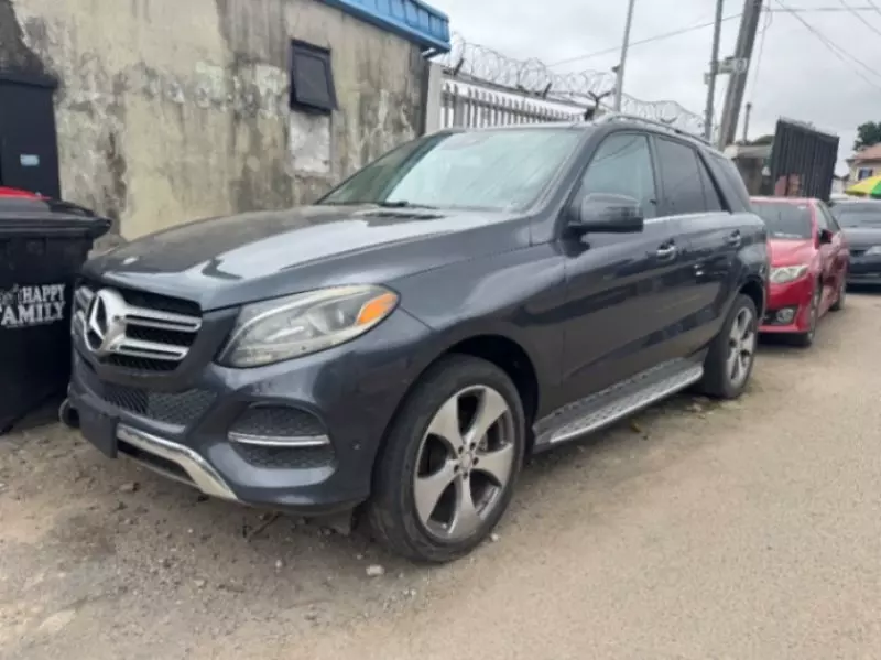 Mercedes-Benz GLE 350   - 2016