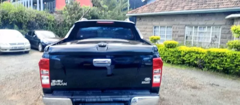Isuzu D-Max   - 2015