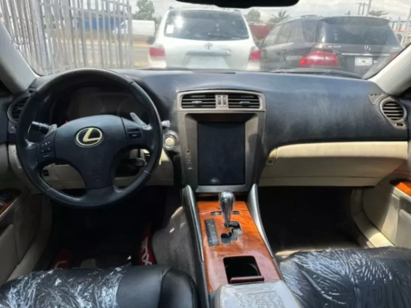 Lexus IS 250   - 2009