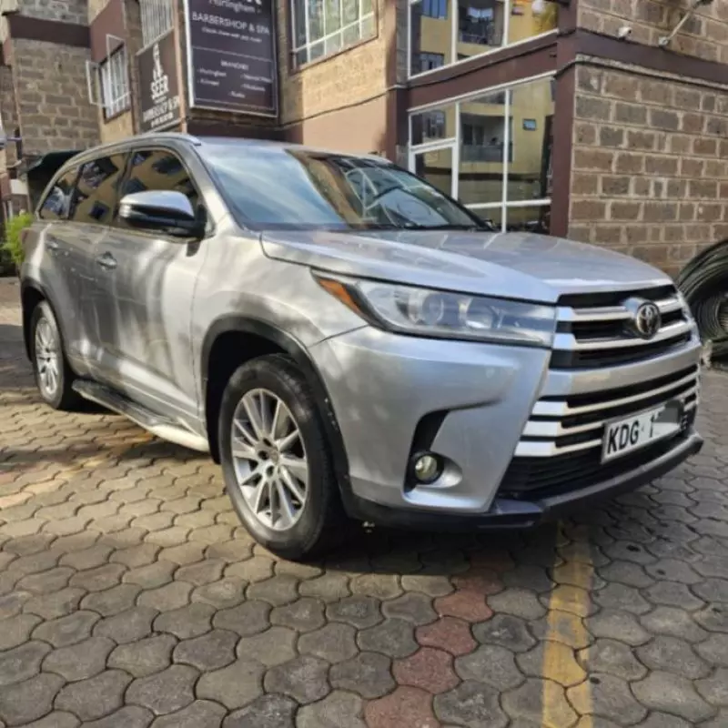 Toyota kluger   - 2015