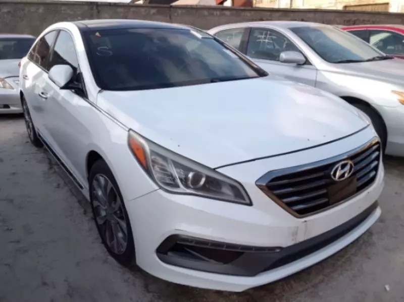 Hyundai Sonata   - 2015