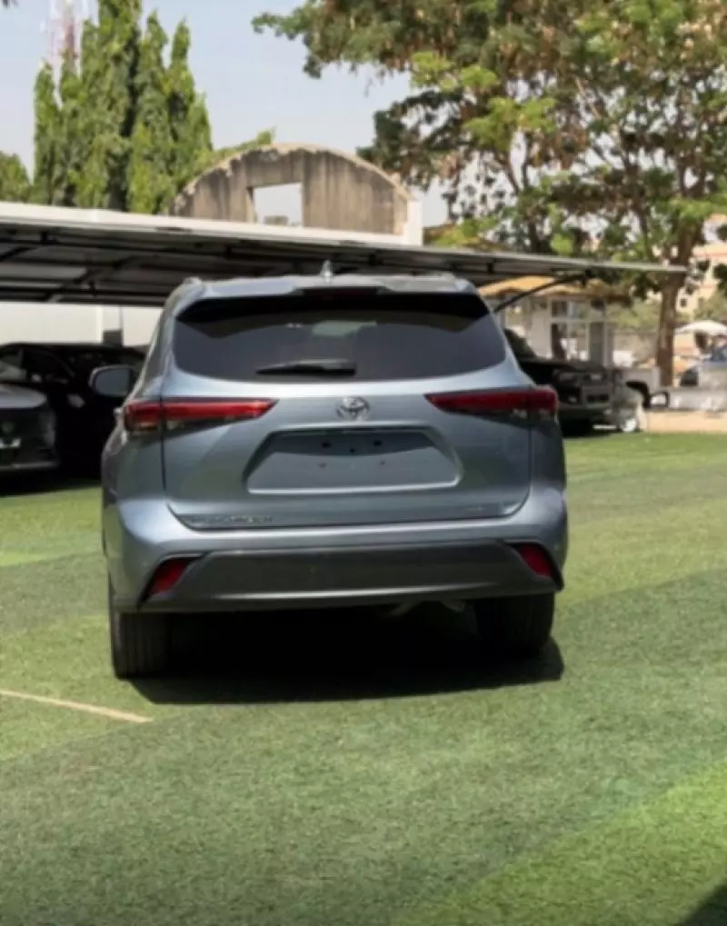 TOYOTA Highlander   - 2020