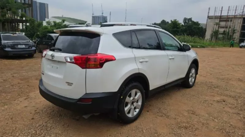 Toyota RAV 4   - 2014