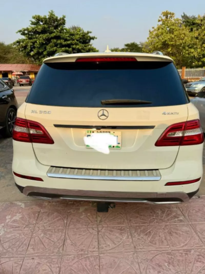 Mercedes-Benz ML-Class - 2012