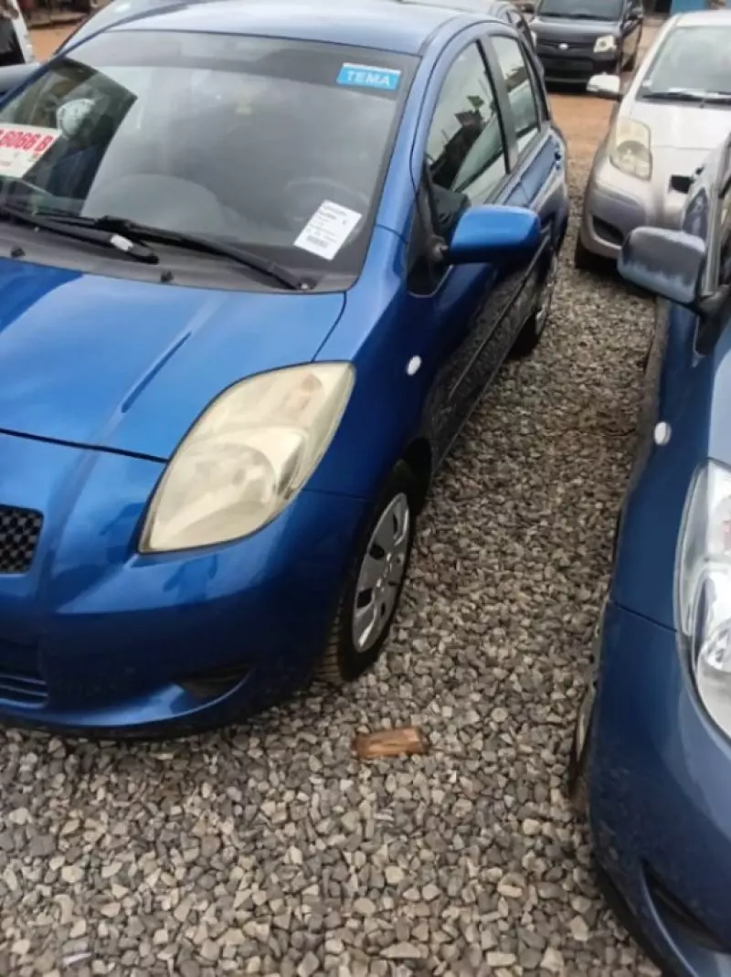 Toyota Yaris   - 2010