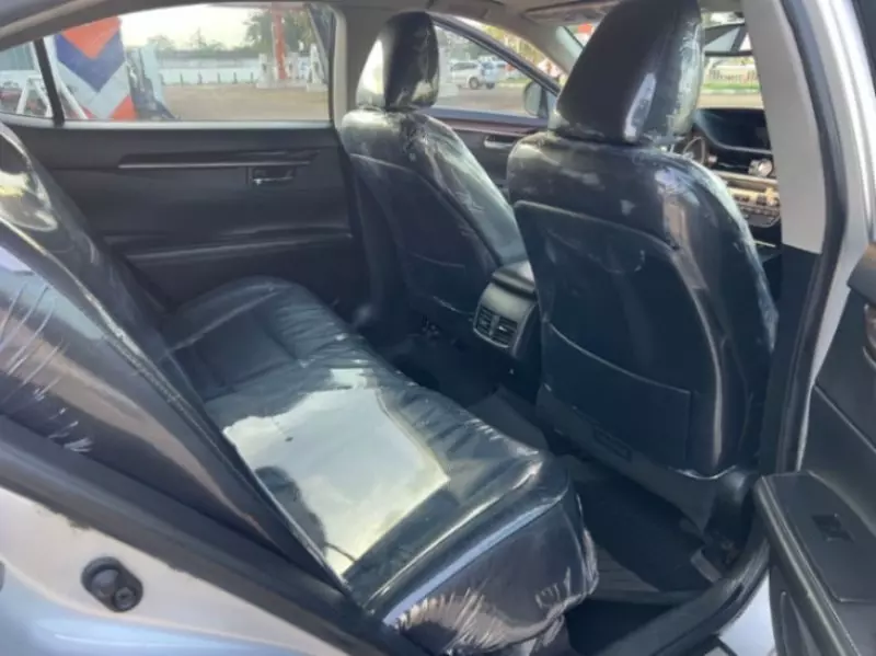 Lexus ES - 2013