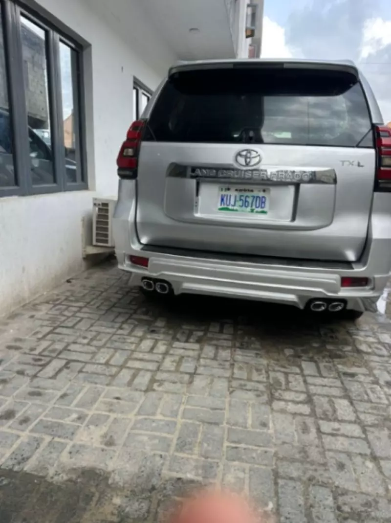 Toyota Prado   - 2012