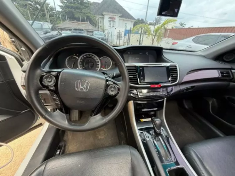 Honda Accord - 2017
