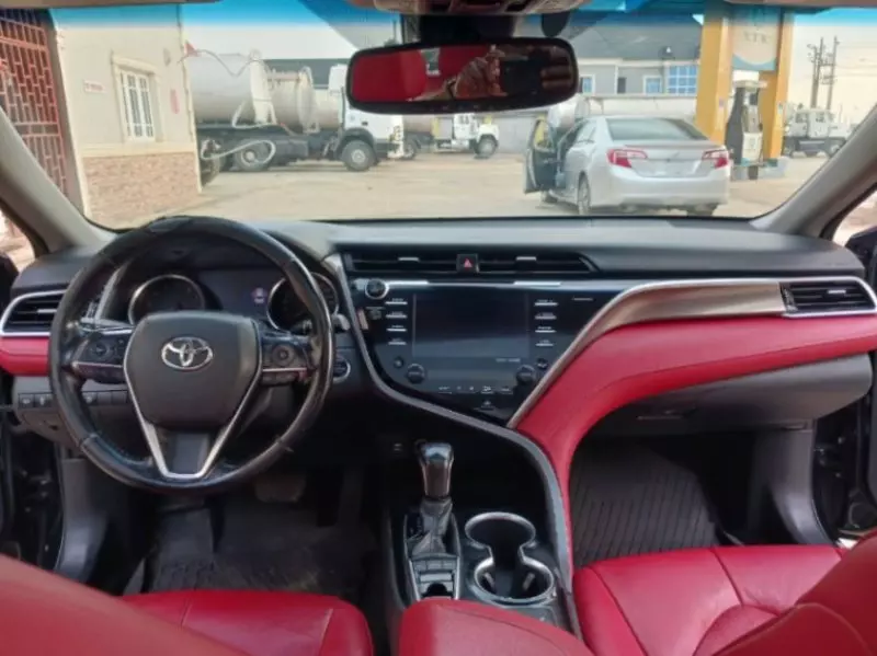 TOYOTA Camry   - 2018