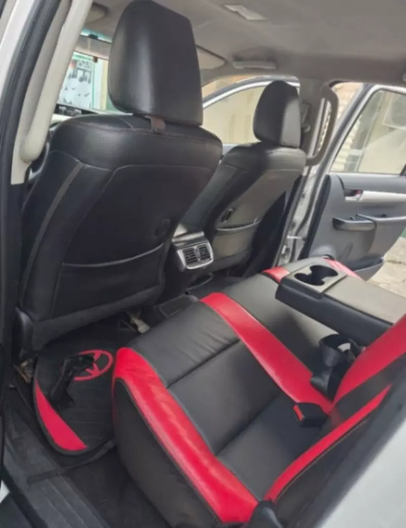 TOYOTA Hilux   - 2019